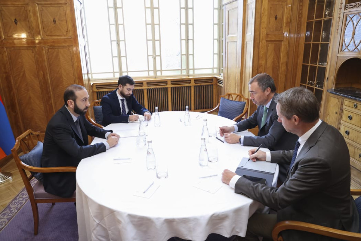 Armenian FM meets with EU Special Representative Toivo Klaar in Geneva