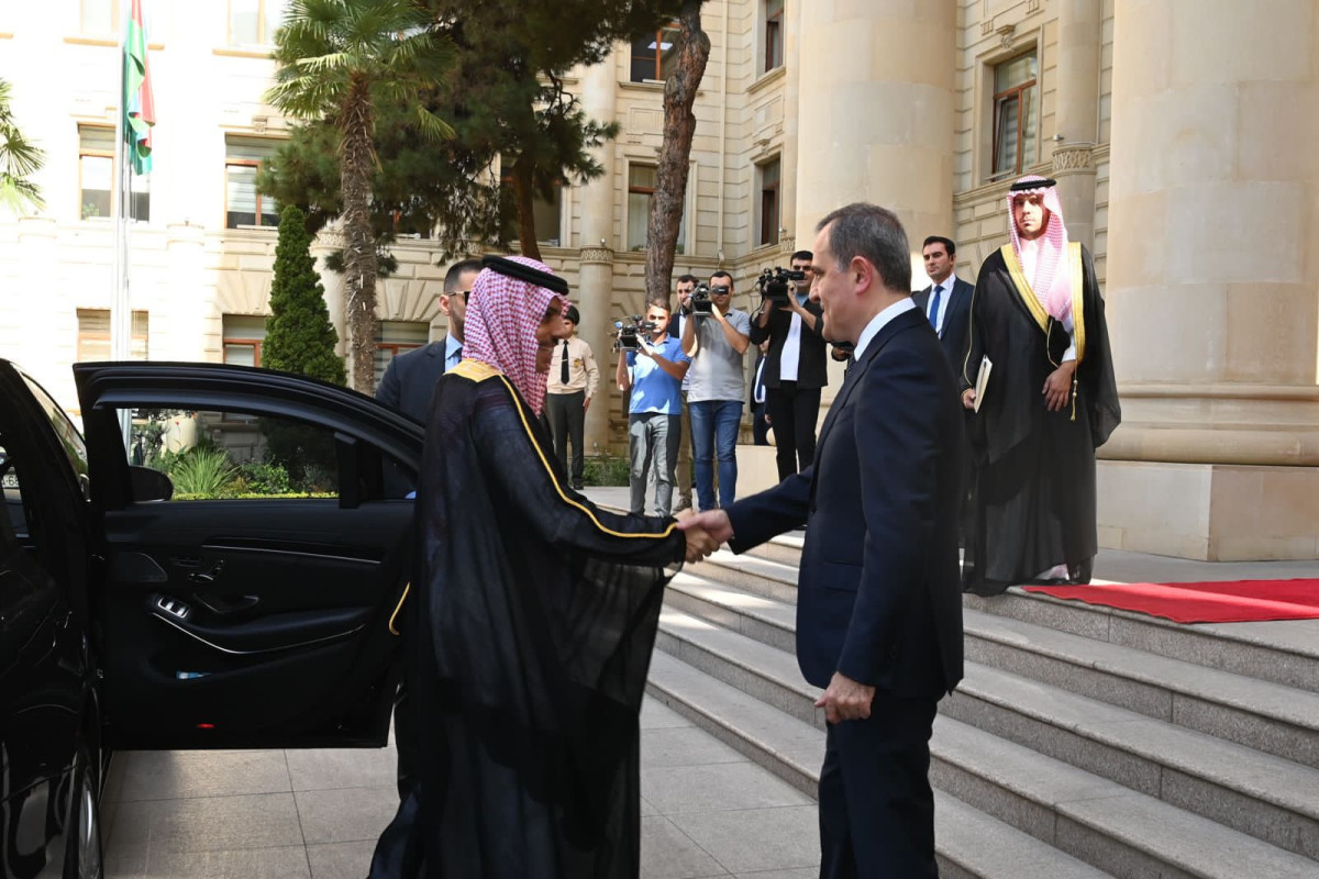Встреча глав МИД Азербайджана и Саудовской Аравии