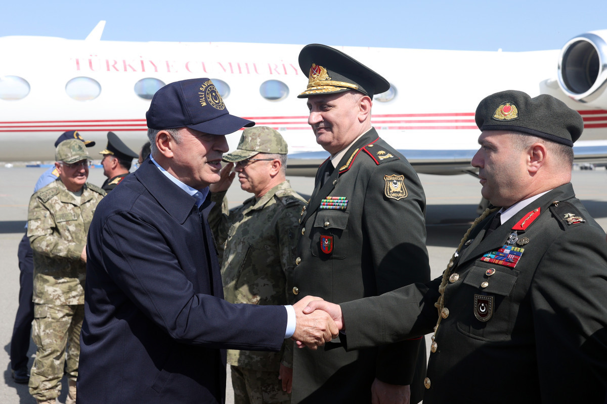 Turkish National Defense Minister arrives in Azerbaijan