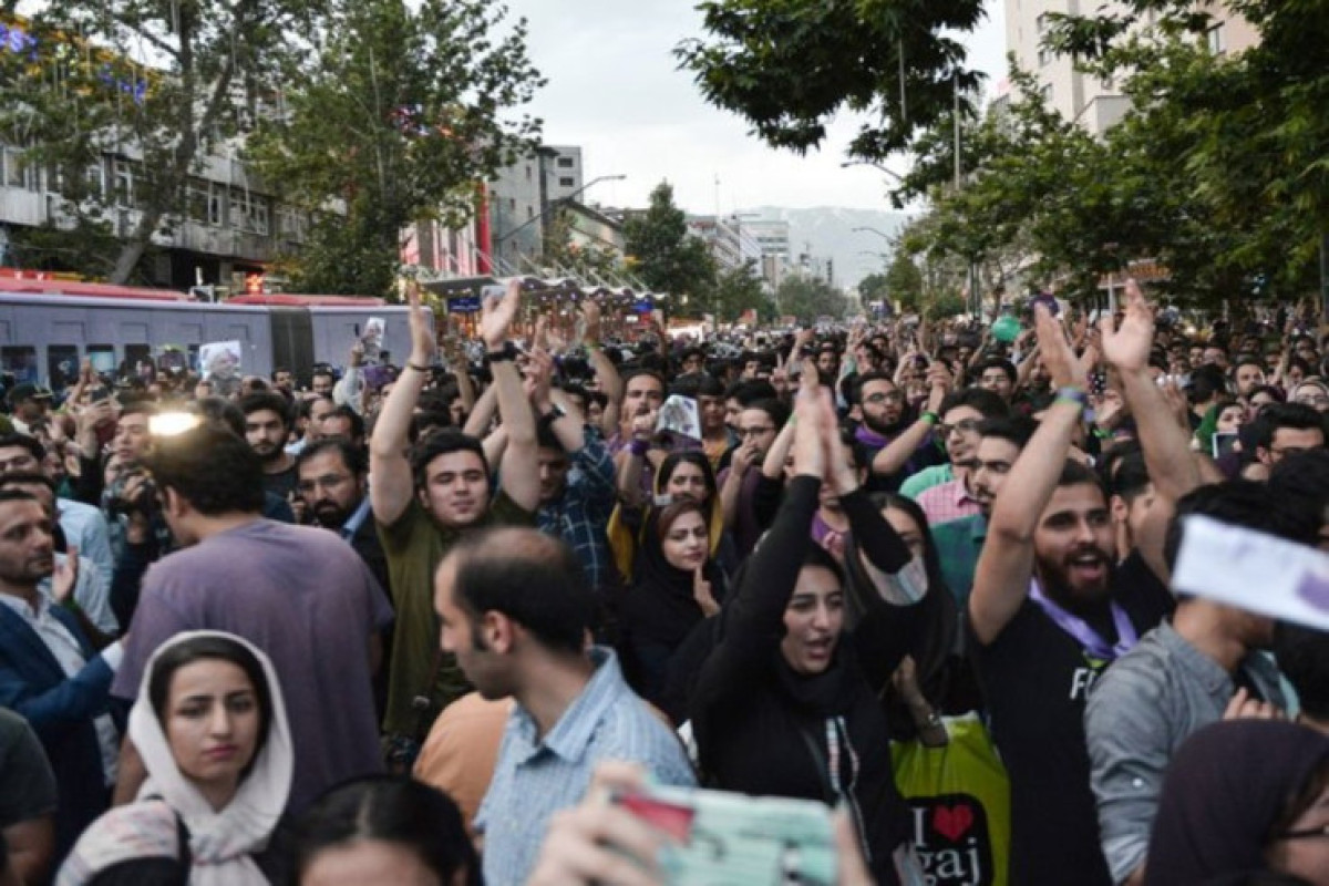 Səfirlik rusiyalılara İranda izdihamlı yerlərə getməməyi tövsiyə edib