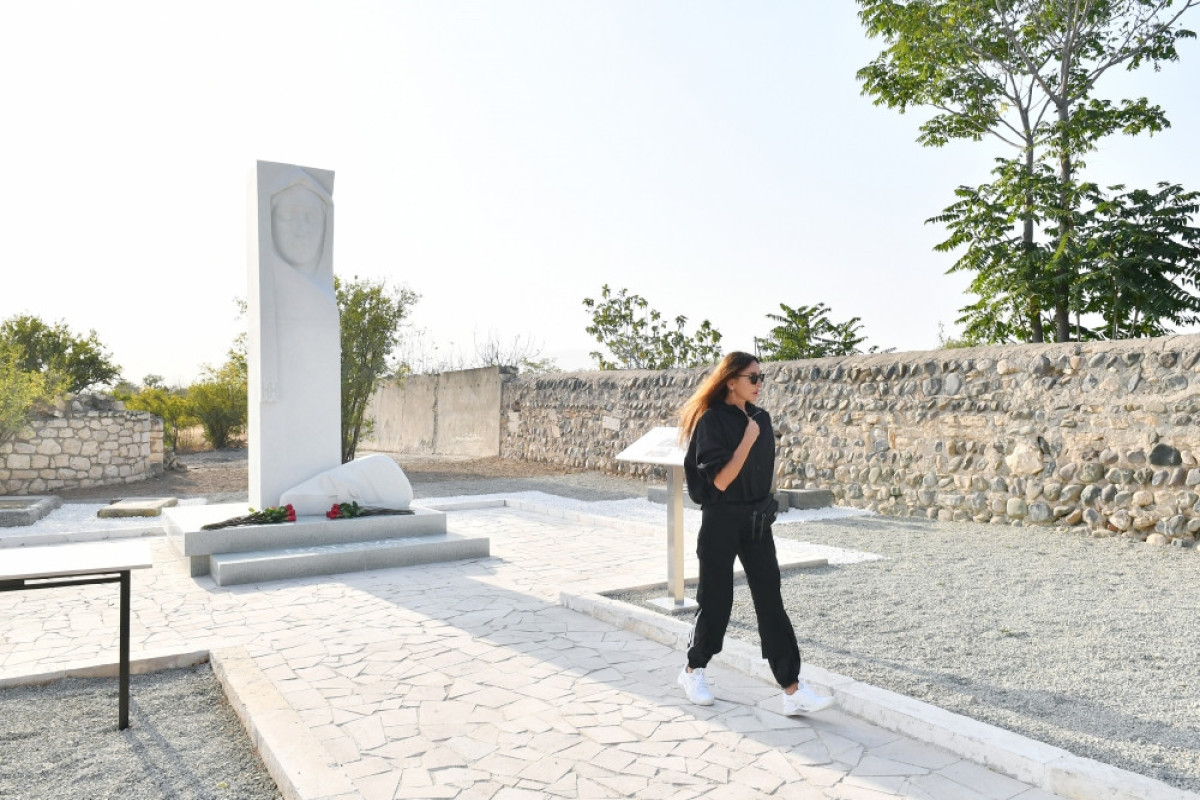 Azerbaijani President and First Lady unveiled the mausoleum of Khurshidbanu Natavan-UPDATED 