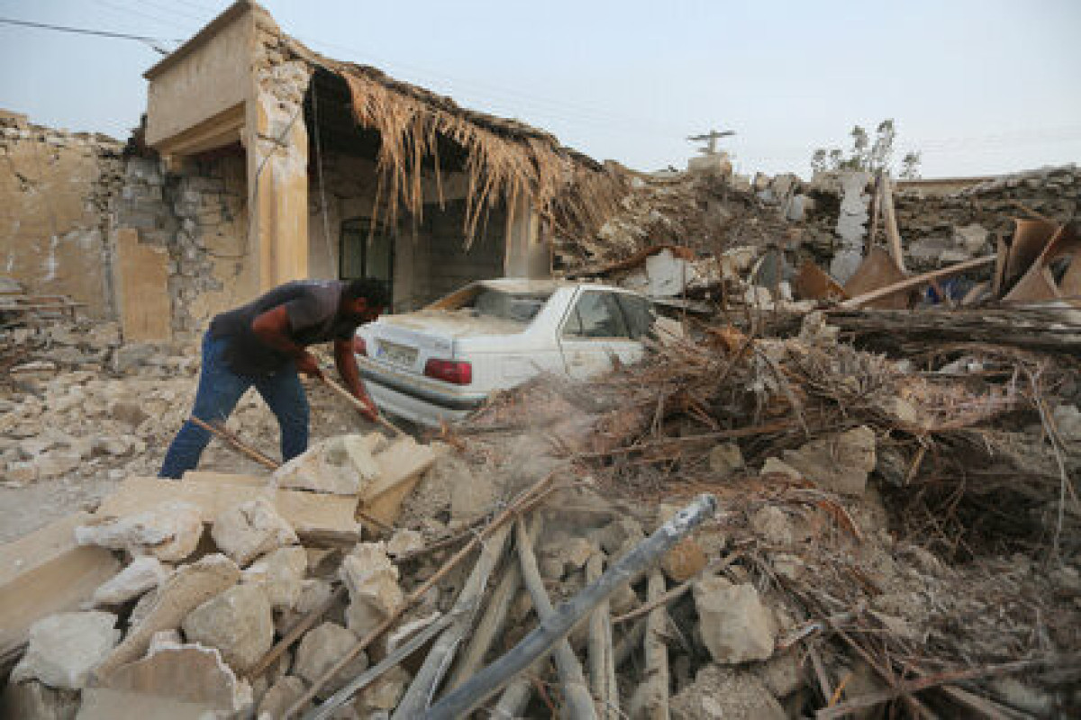 Землетрясение в Иране нанесло ущерб более 500 домам