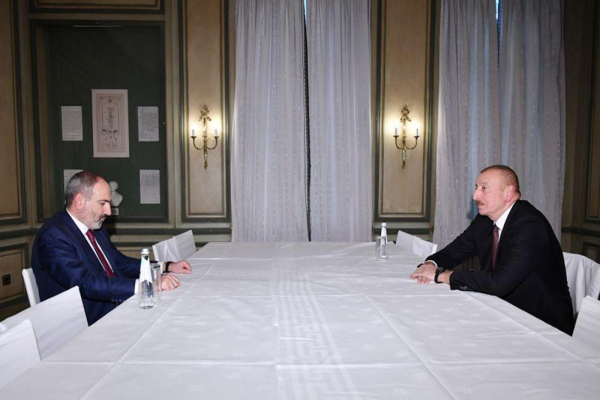 Президент Азербайджана Ильхам Алиев встретится в Праге с Пашиняном