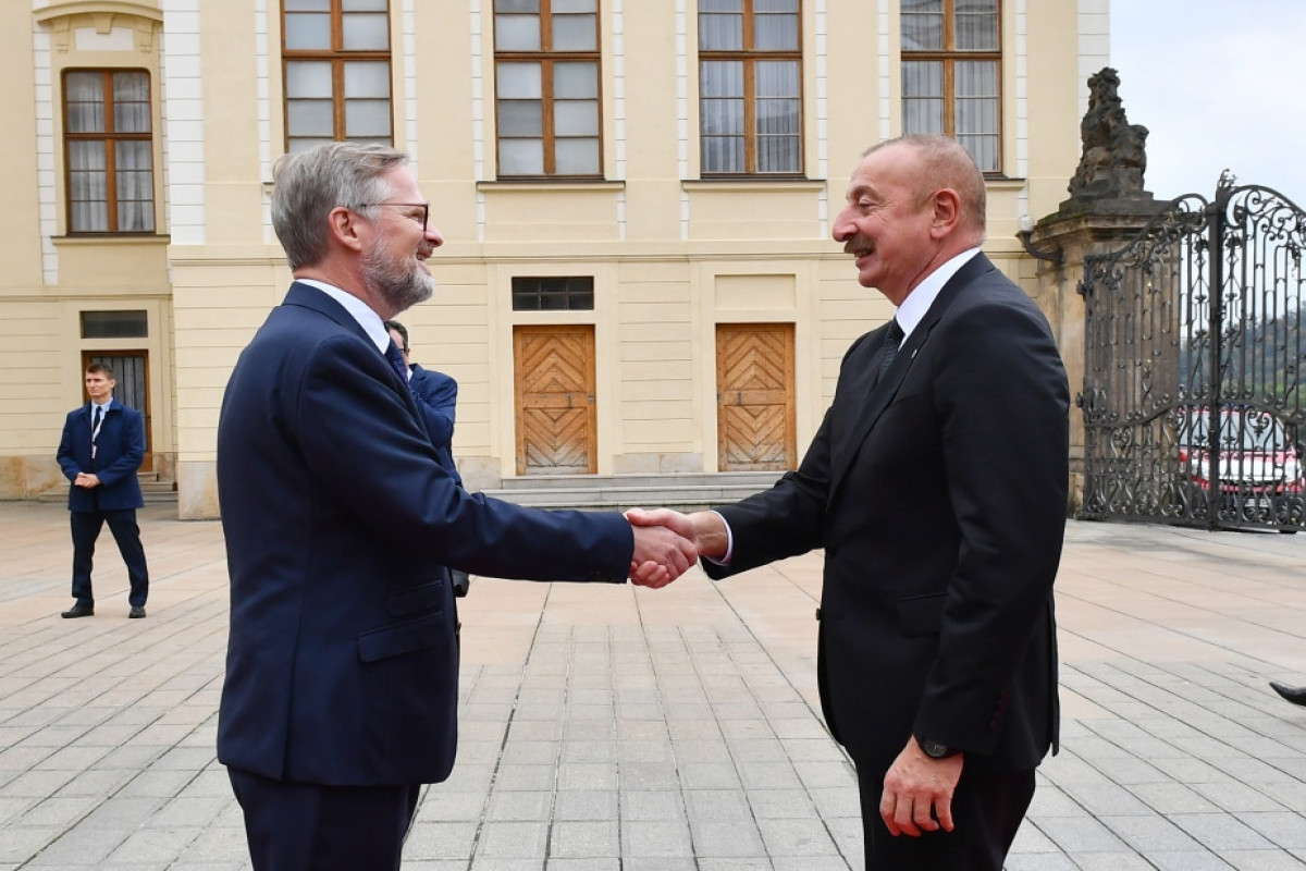 Inaugural meeting of European Political Community Summit gets underway in Prague, Azerbaijani President attends the meeting