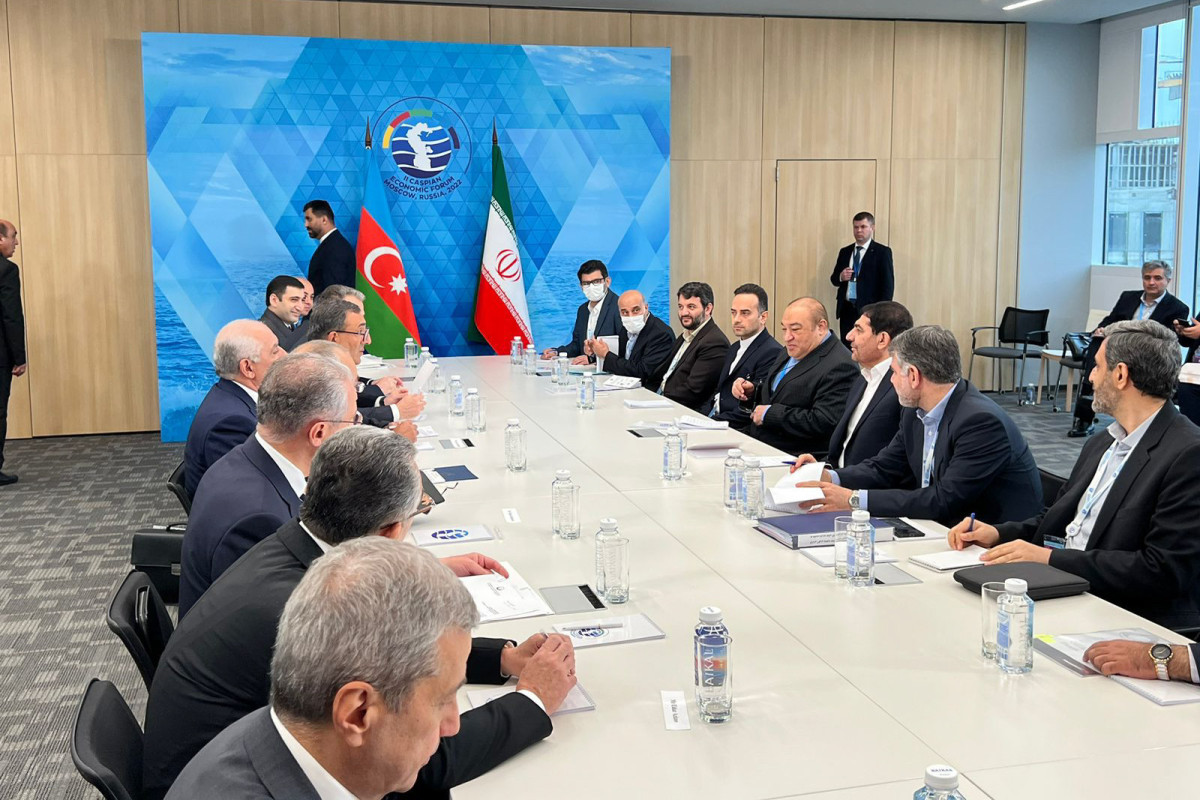 Встреча премьер-министра Азербайджана Али Асадова и вице-президента Ирана Мохаммада Мохбера