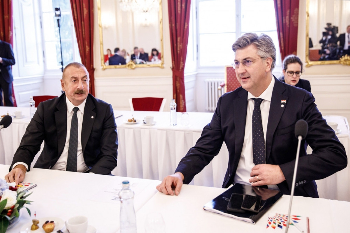 Roundtable discussions on “Peace and Security on the European continent” are being held in Prague, Azerbaijani President attended the event-UPDATED-1 