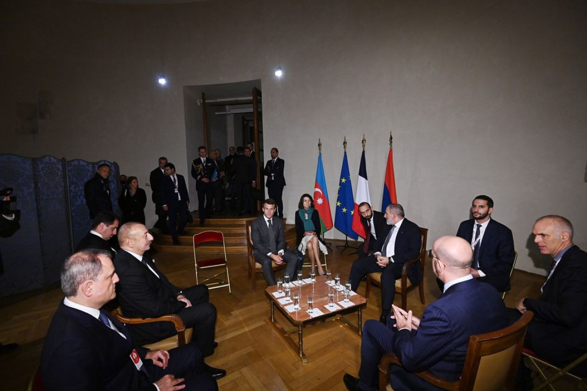 Meeting of President Ilham Aliyev with President of France, President of European Council, and Prime Minister of Armenia was again held in Prague-UPDATED 