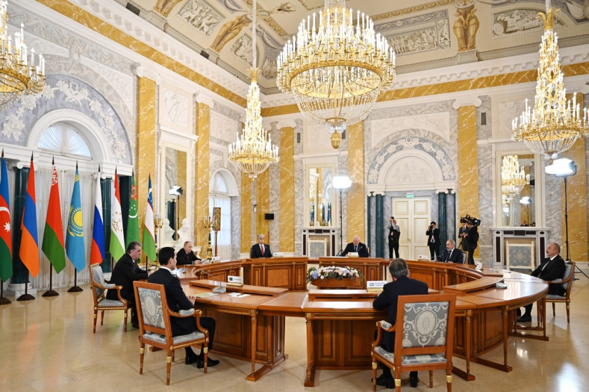 Informal meeting of CIS heads of state gets underway in Saint Petersburg