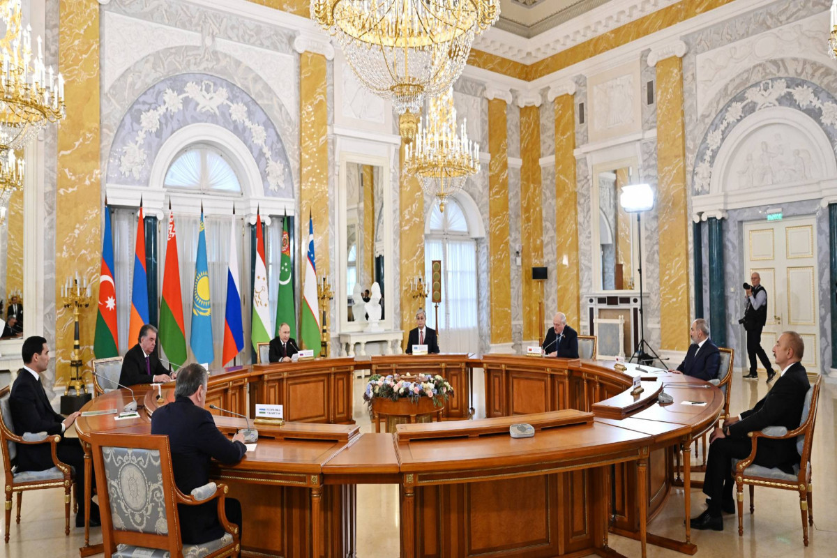 Informal meeting of CIS heads of state gets underway in Saint Petersburg