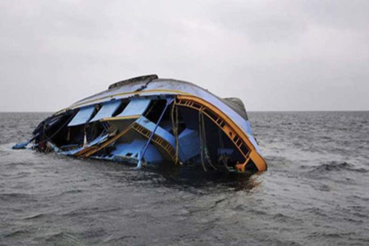В Нигерии при опрокидывании лодки погибли 10 человек, 60 пропали без вести
