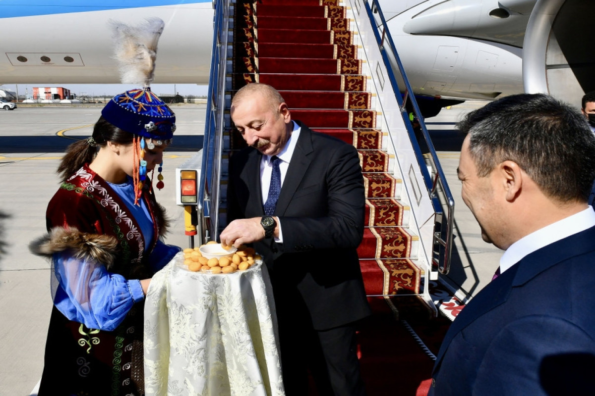 Prezident İlham Əliyev Qırğızıstana dövlət səfərinə gedib