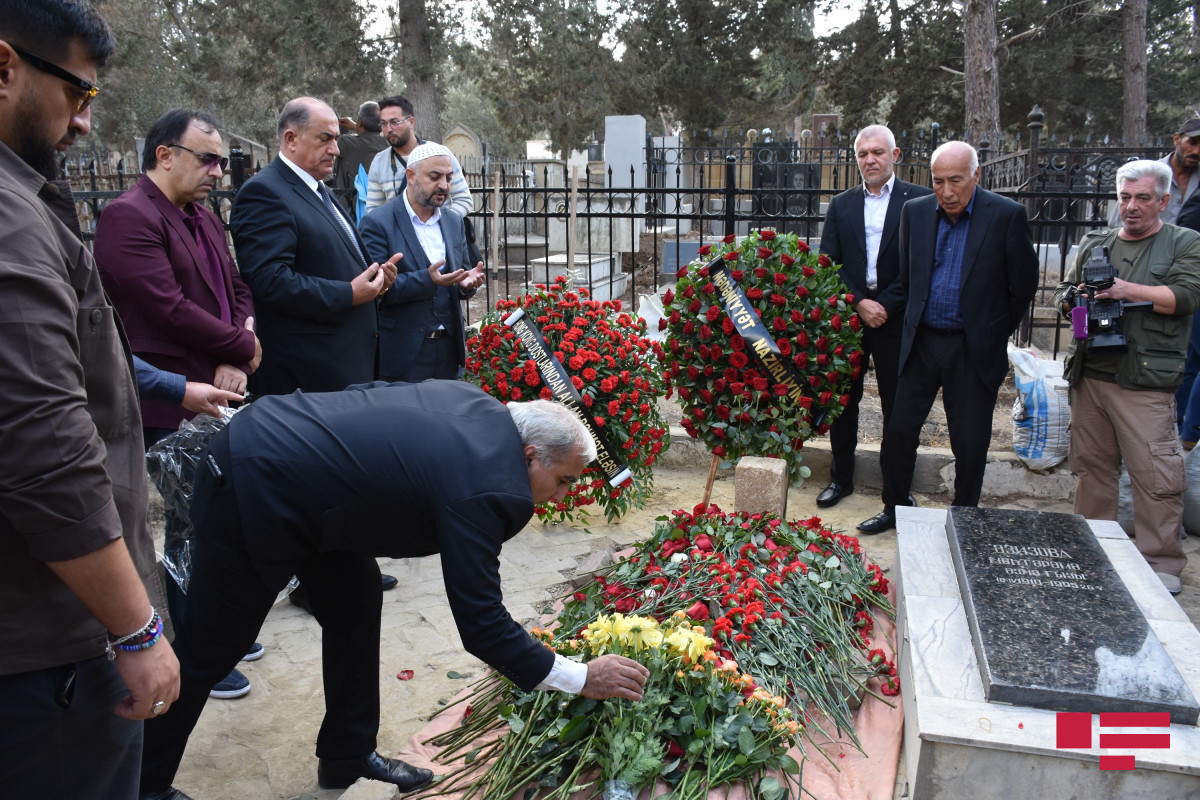 Ruhəngiz Qasımova dəfn edilib - FOTO  - YENİLƏNİB 