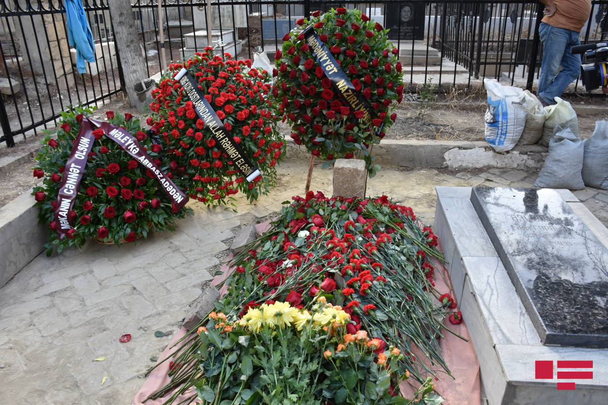 Рухангиз Гасымова похоронена