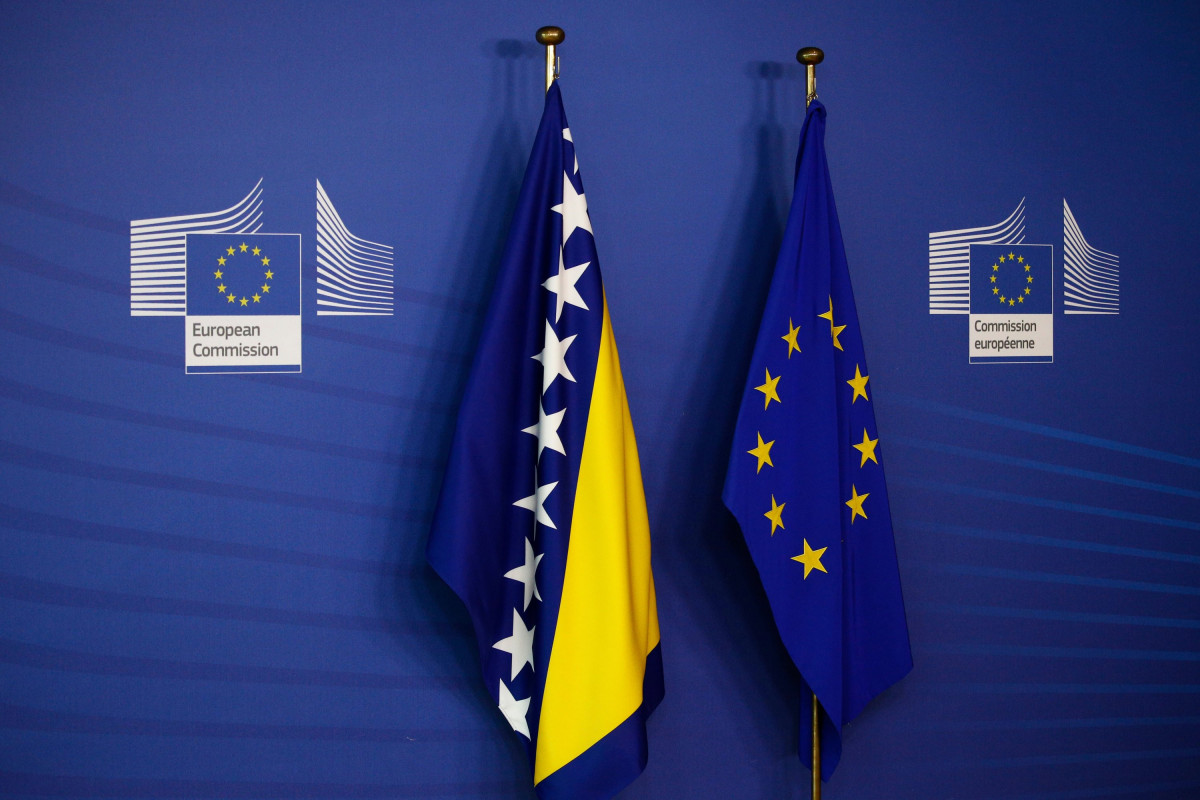 Bosniya və Herseqovinaya Aİ üzvlüyü üçün namizədlik verilməsi tövsiyə olunub