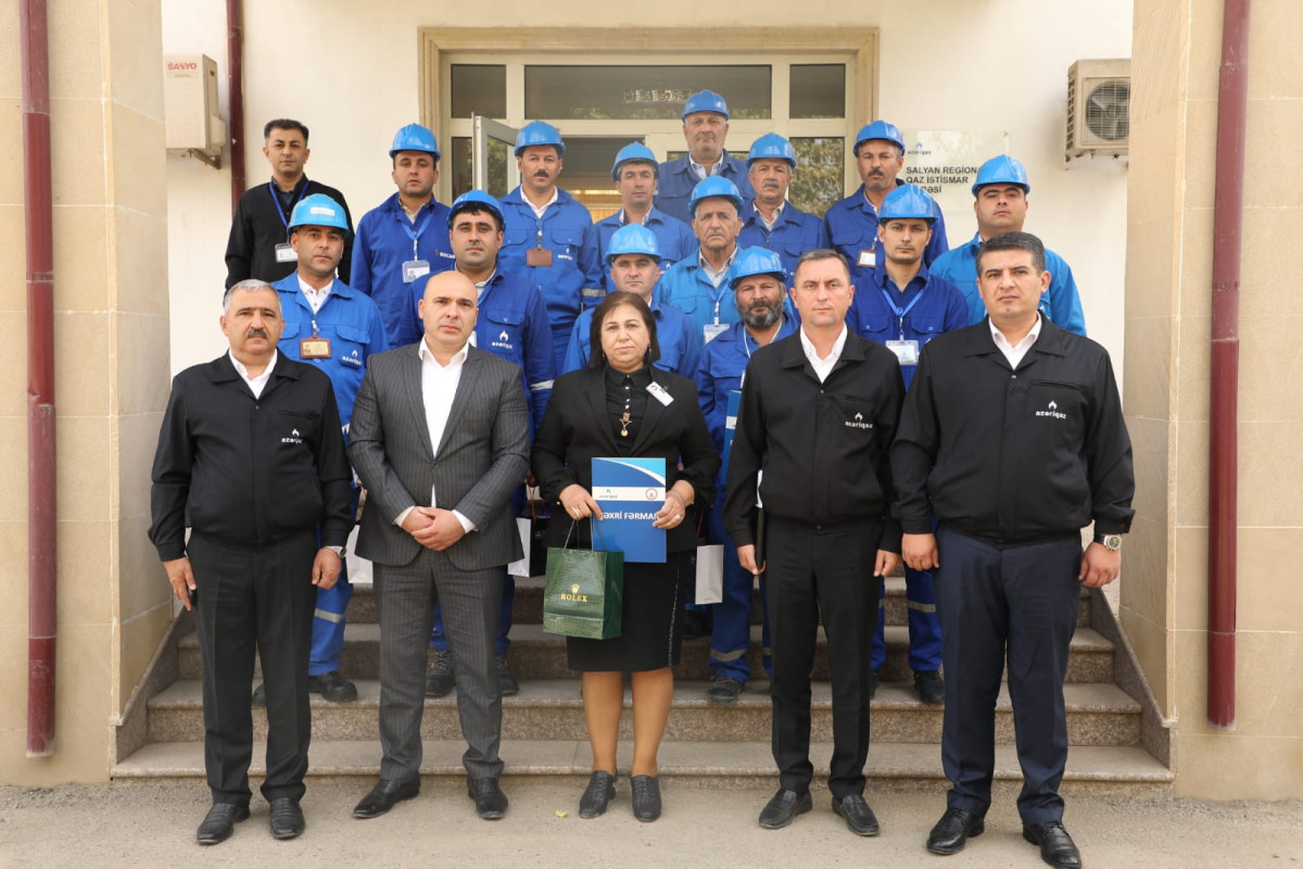 Salyan RQİİ-nin əməkdaşları təltif edilib