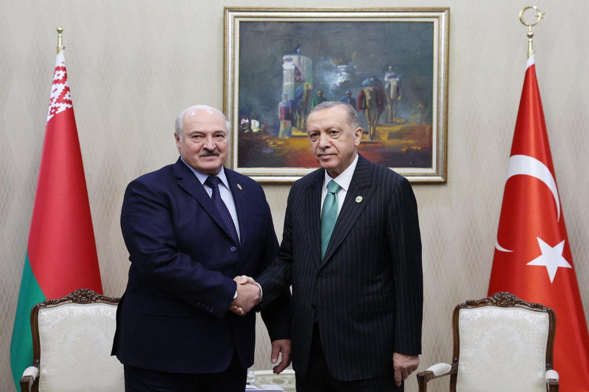 Ərdoğan Astanada Lukaşenko ilə görüşüb