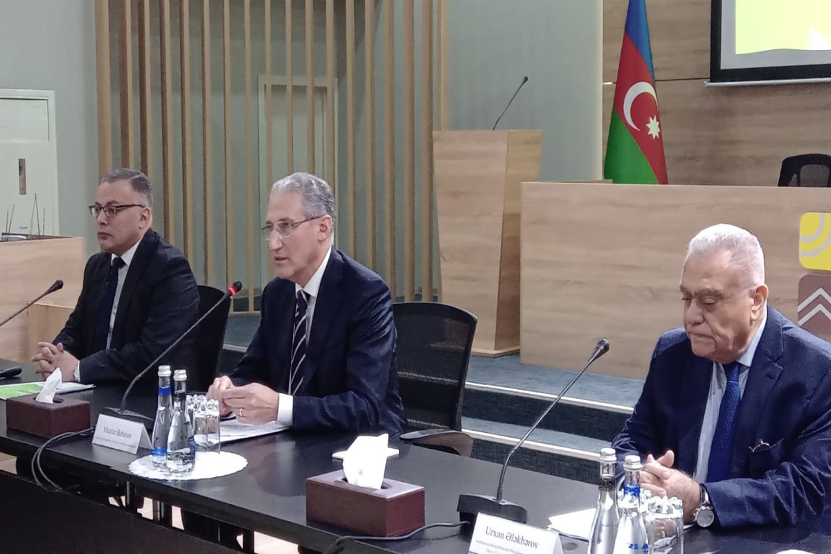 “Yaşıl iqtisadiyyat” kitabının təqdimatı keçirilib - FOTO 