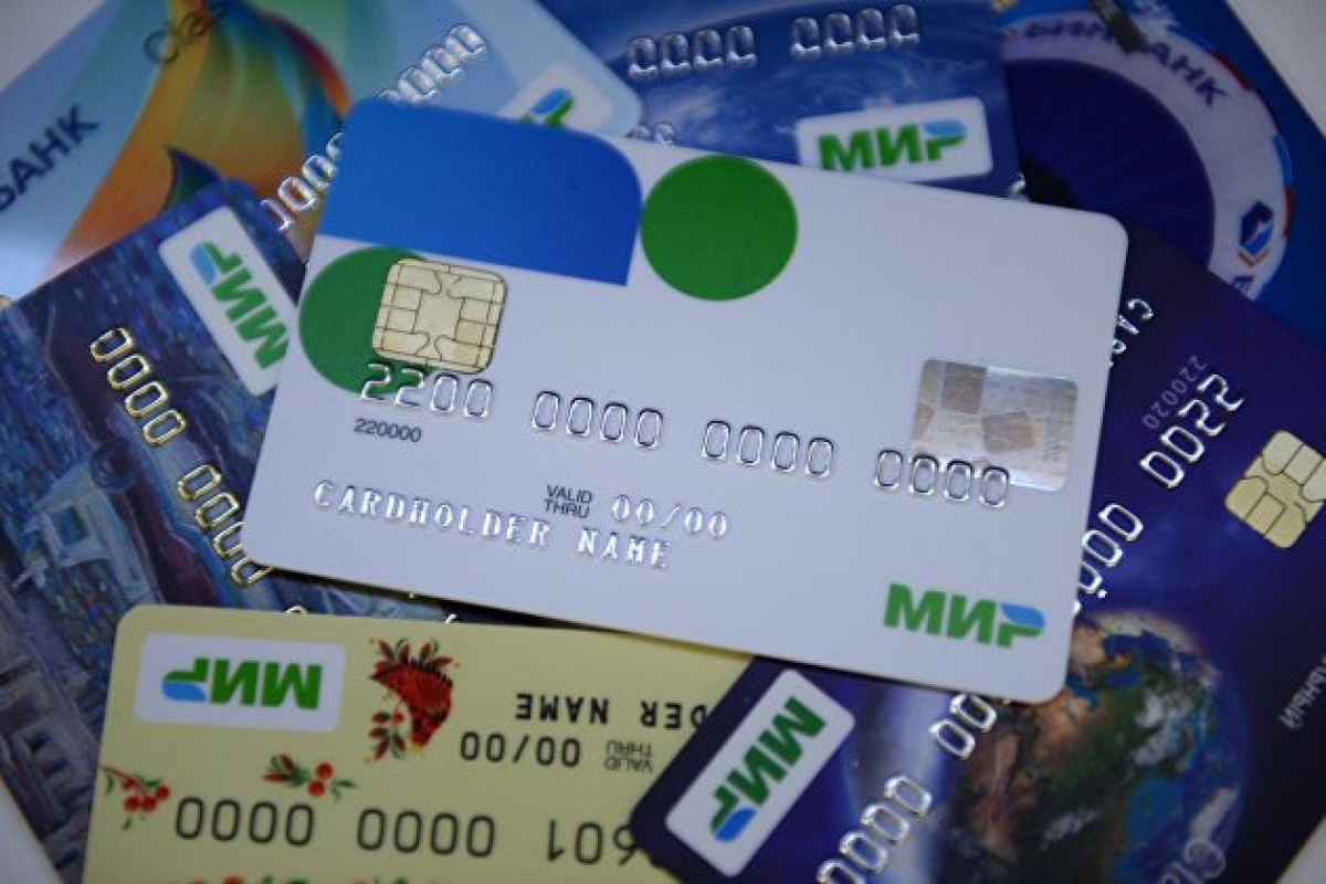 Qırğızıstanda daha iki bank "Mir" ödəniş sistemindən imtina edib
