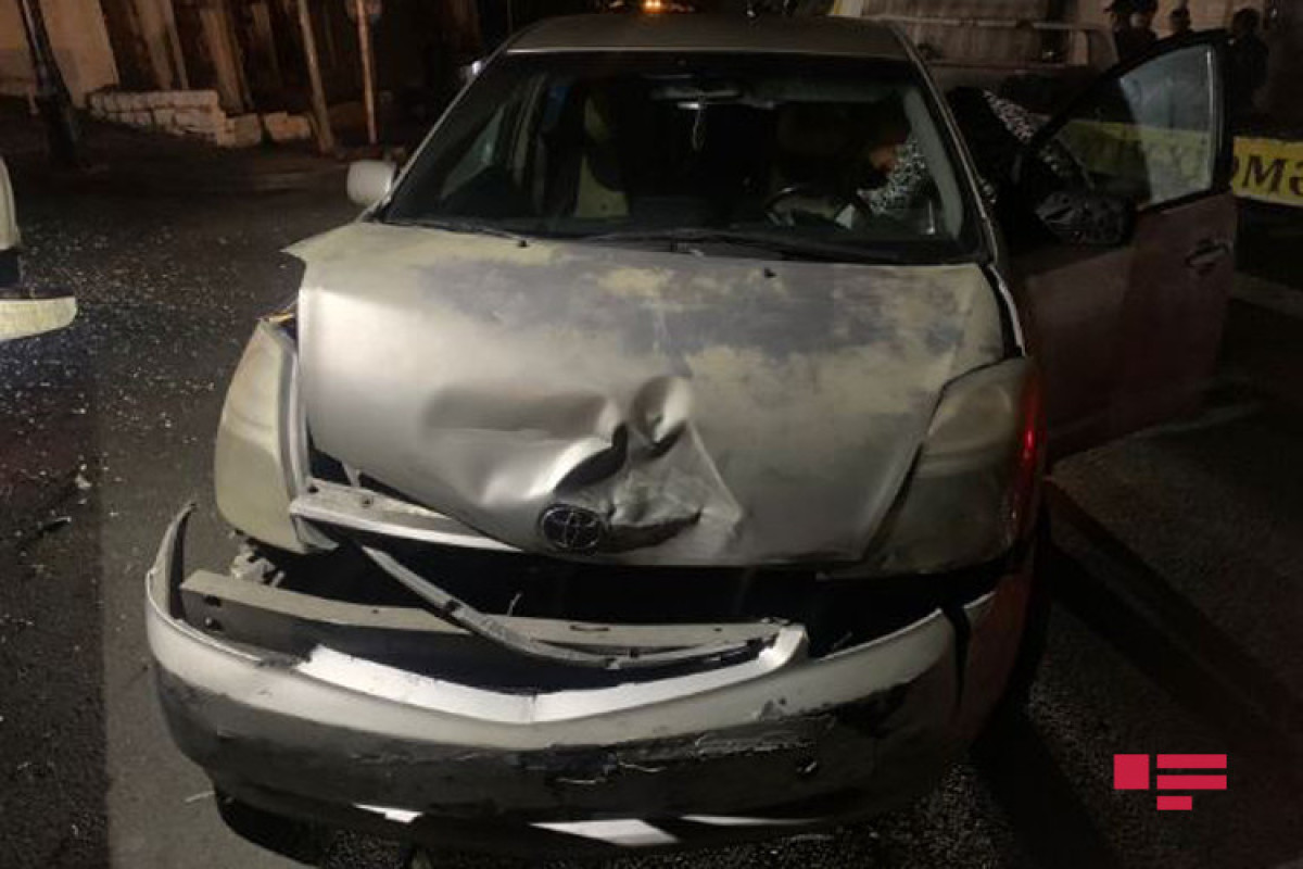 Bakıda iki avtomobil toqquşub, xəsarət alanlar var  - FOTO  - VİDEO 