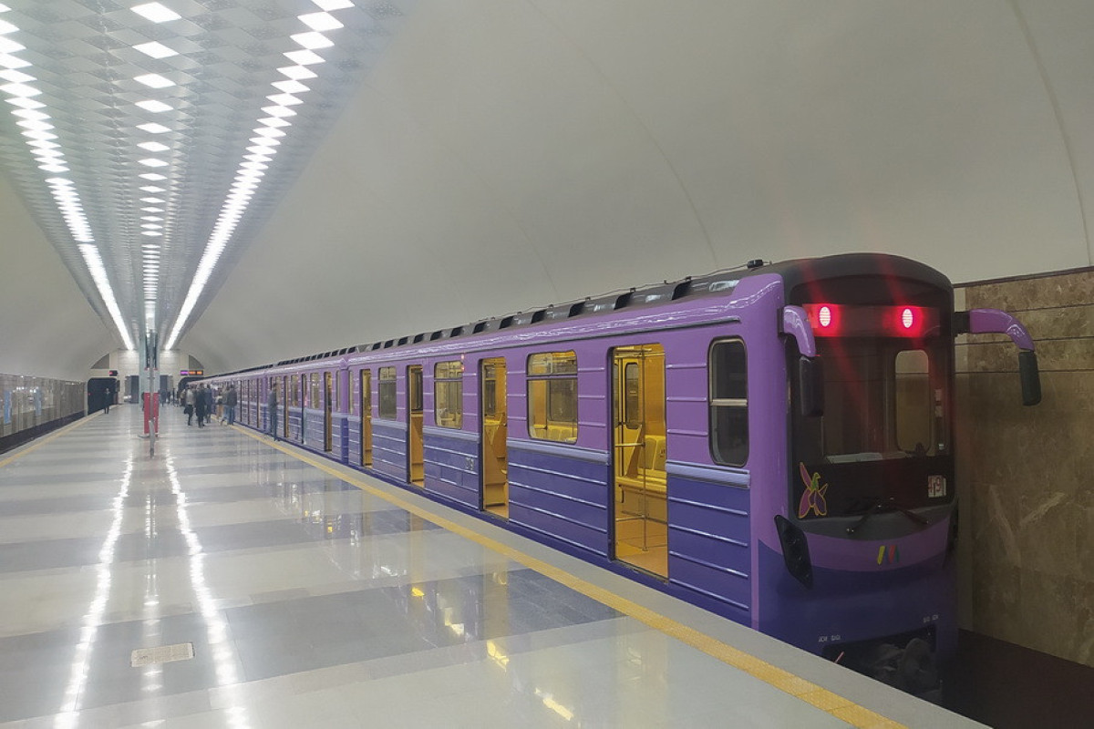 Bakıya 10 yeni metro vaqonu gətirilib