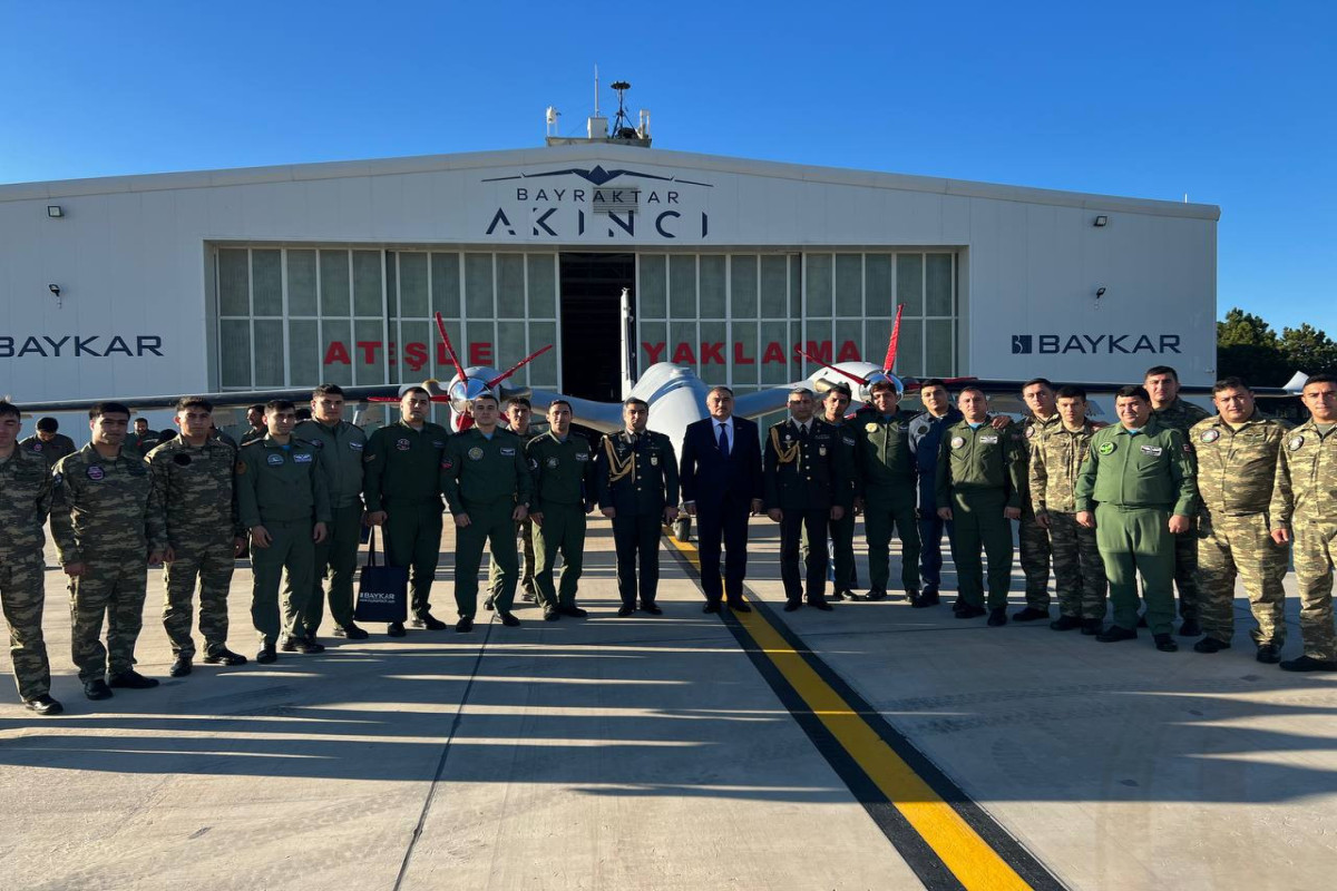 Azərbaycan hərbçiləri AKINCI Silahlı PUA-larının istismarı kursunu müvəffəqiyyətlə bitirib - FOTO 