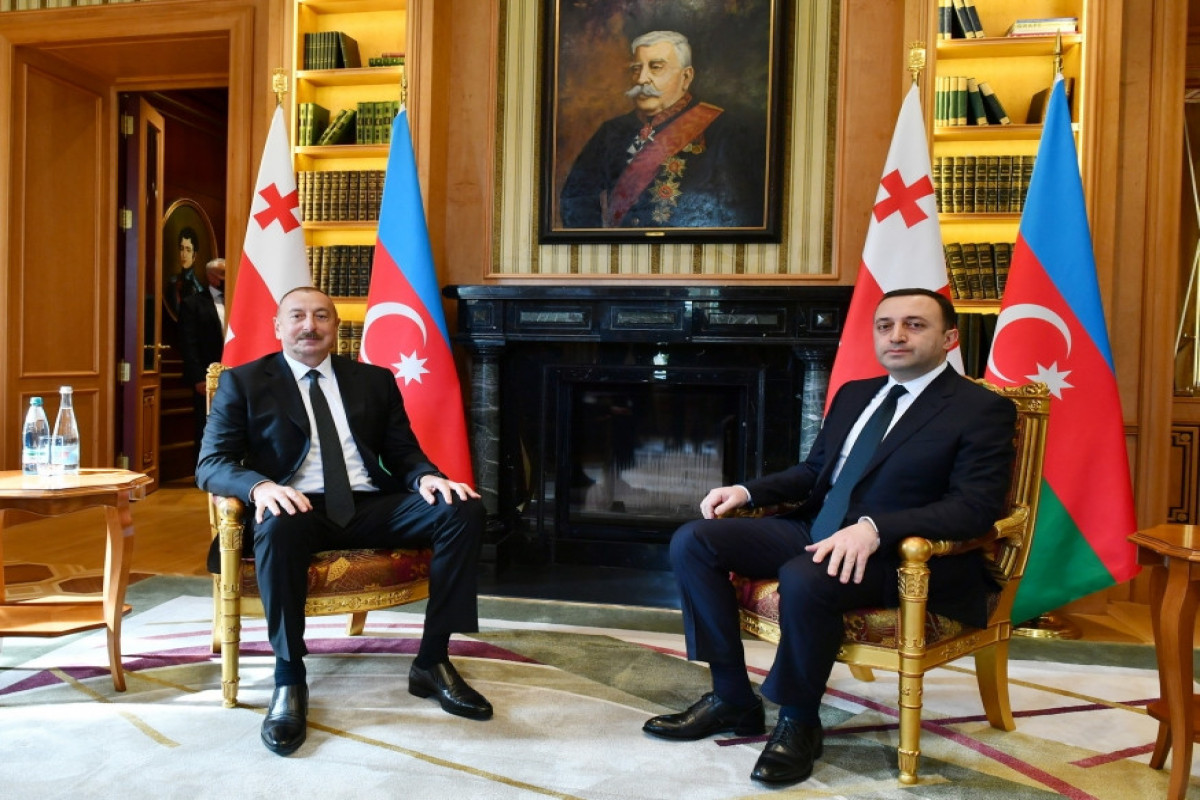 Azərbaycan Prezidentinin Qaribaşvili ilə təkbətək görüşü başlayıb