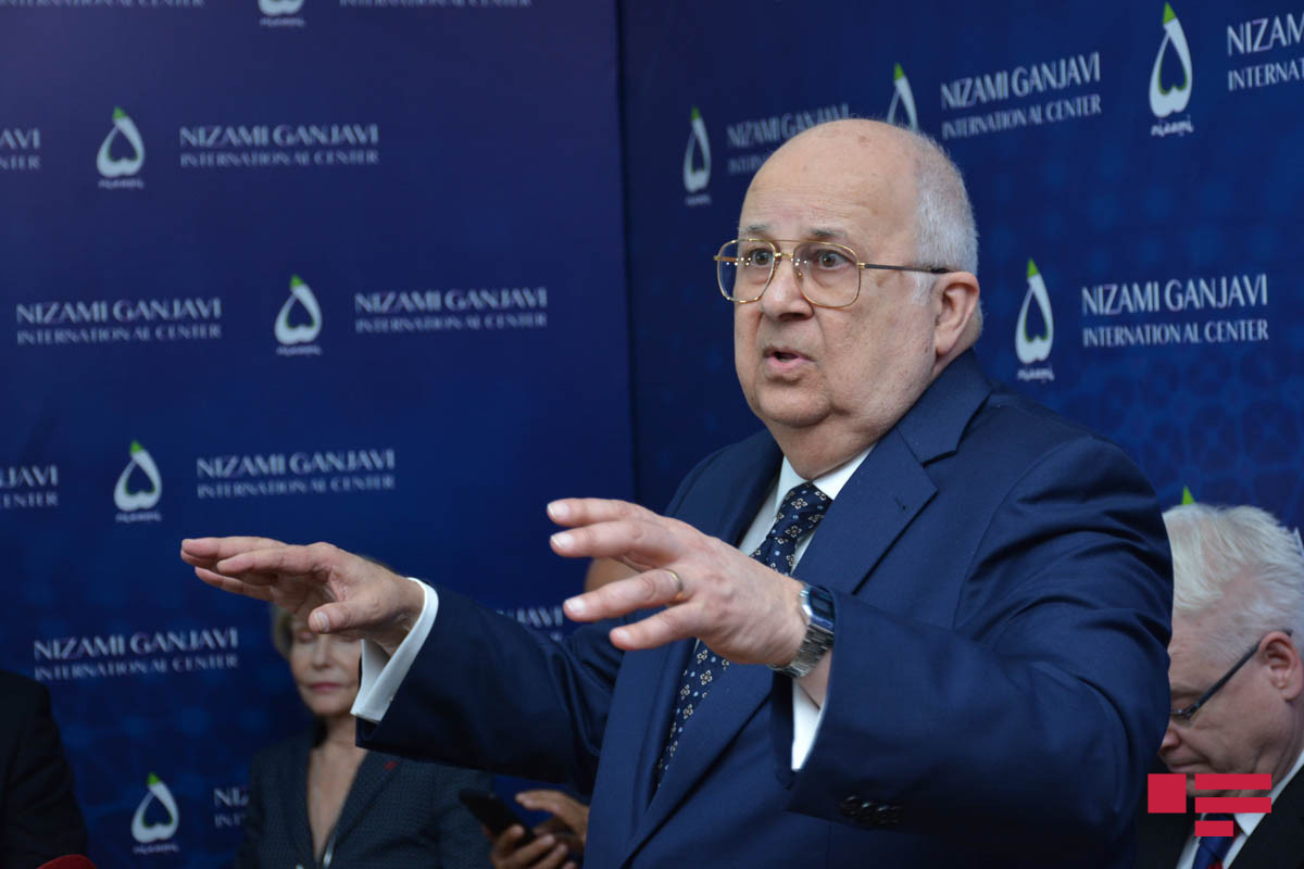Seragəldin: “Azərbaycanın mühüm geosiyasi mövqeyi qlobal problemlərin həllinə imkan yaradır”