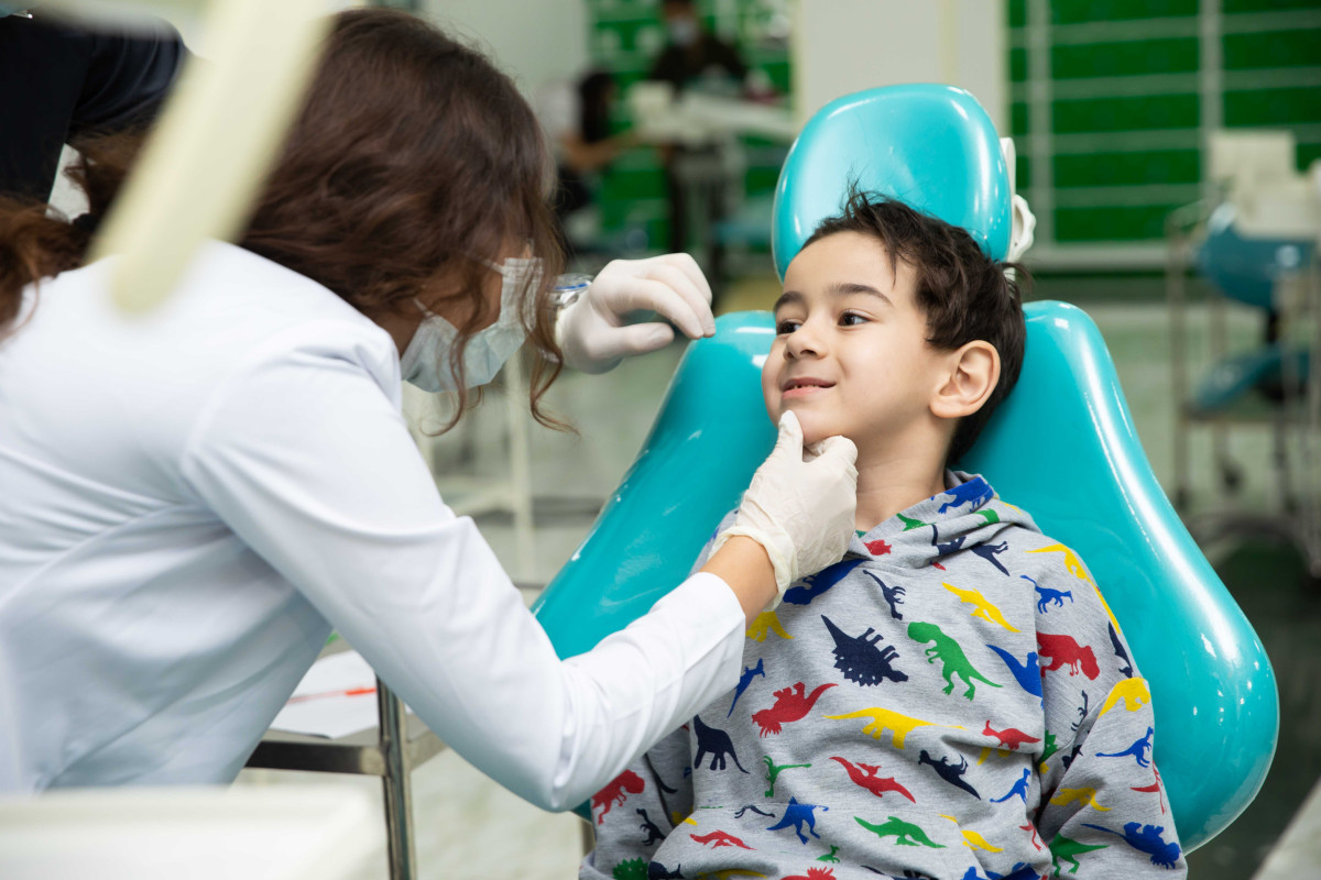 ATU-nun Stomatoloji Klinikasında şəhid və qazi ailələri üçün aksiya keçirilir - FOTO 