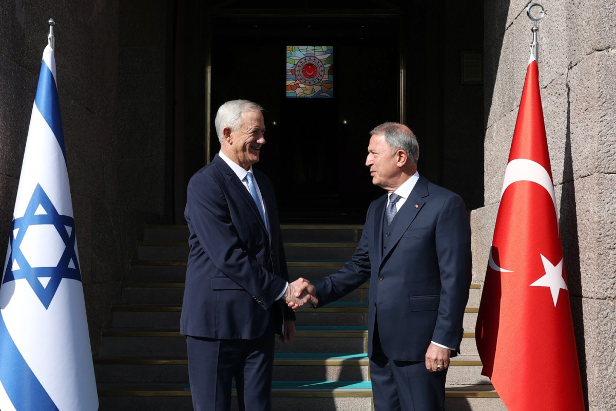 Türkiyə və İsrail müdafiə nazirləri Ankarada görüşüb