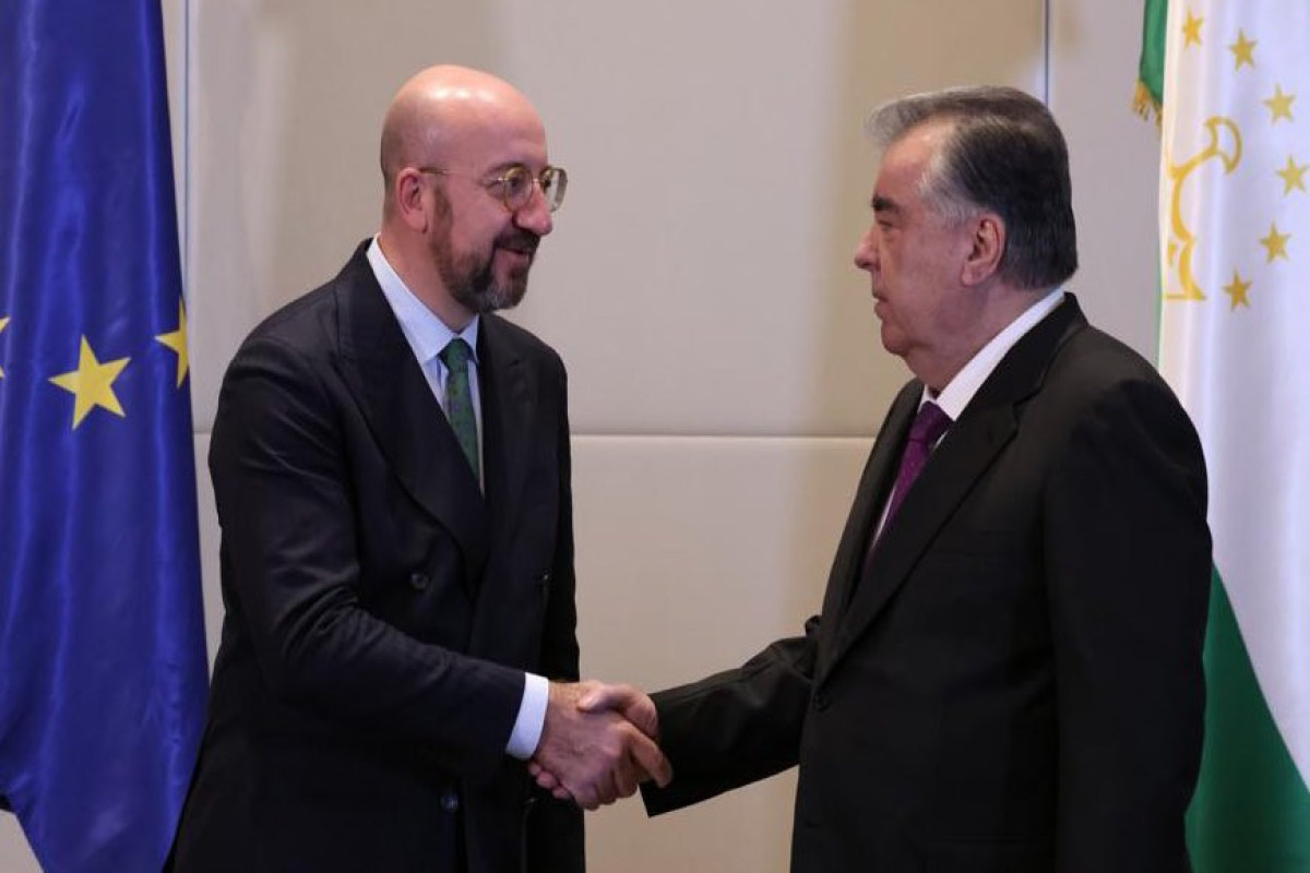 Şarl Mişel, Emoməli Rəhmon
