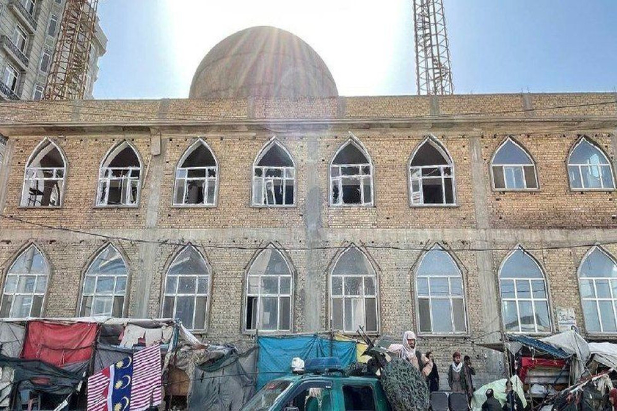 Əfqanıstanda məsciddə partlatyış zamanı 7 nəfər xəsarət alıb