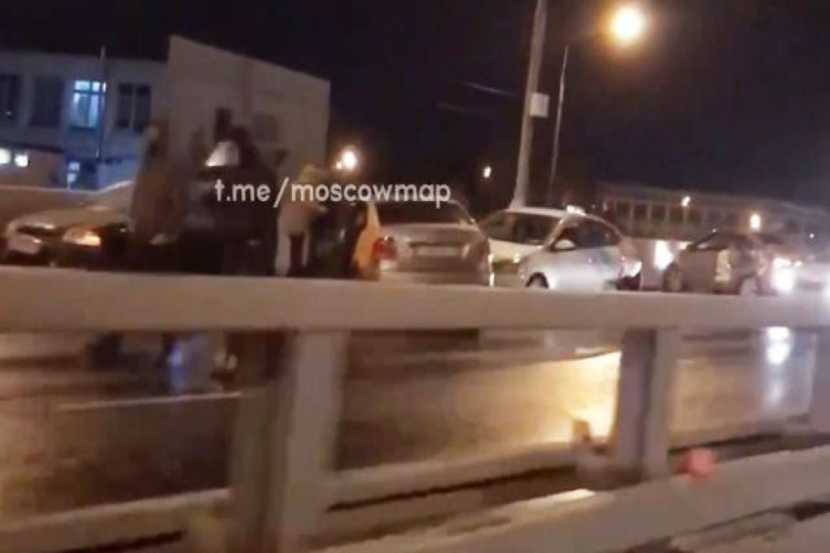 Moskvada yollar buz bağlayıb, 52 avtomobil toqquşub  - VİDEO 