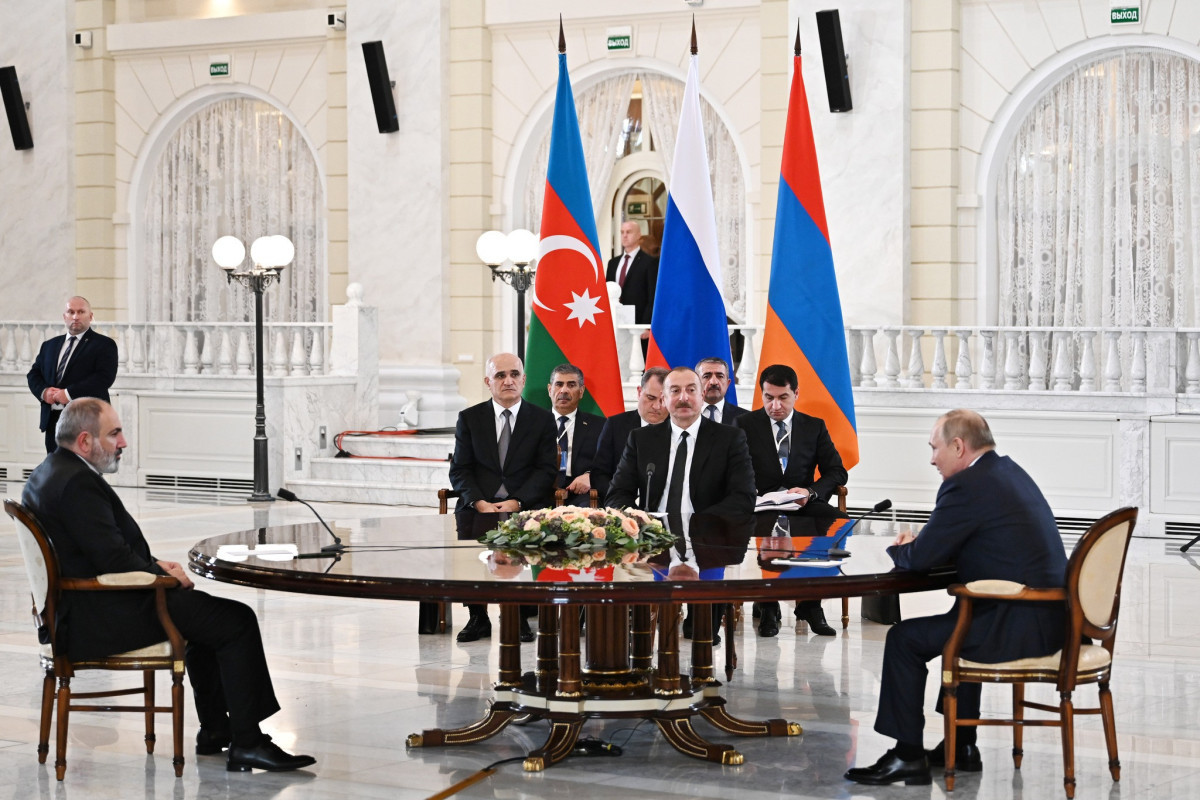 The leaders of Azerbaijan, Russia and Armenia met in Sochi-PHOTO -UPDATED 