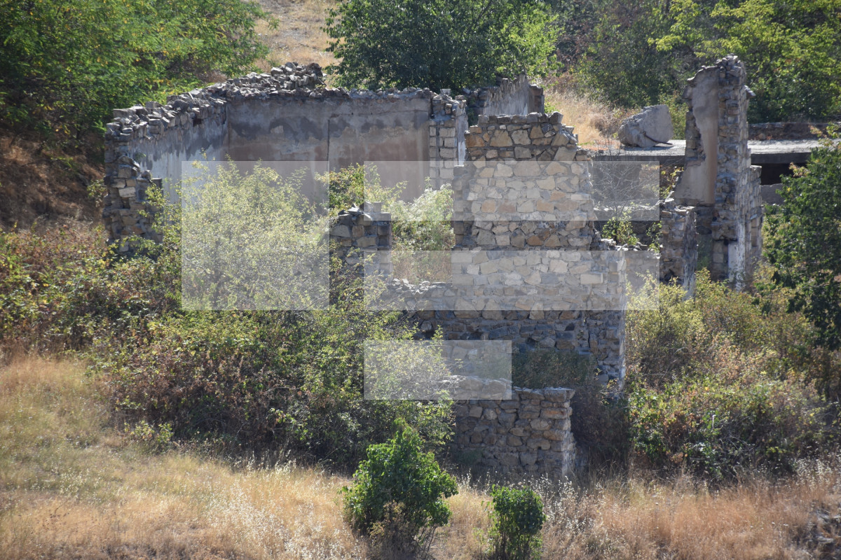 Армяне учинили в городе Лачин разрушения, совершили вандализм