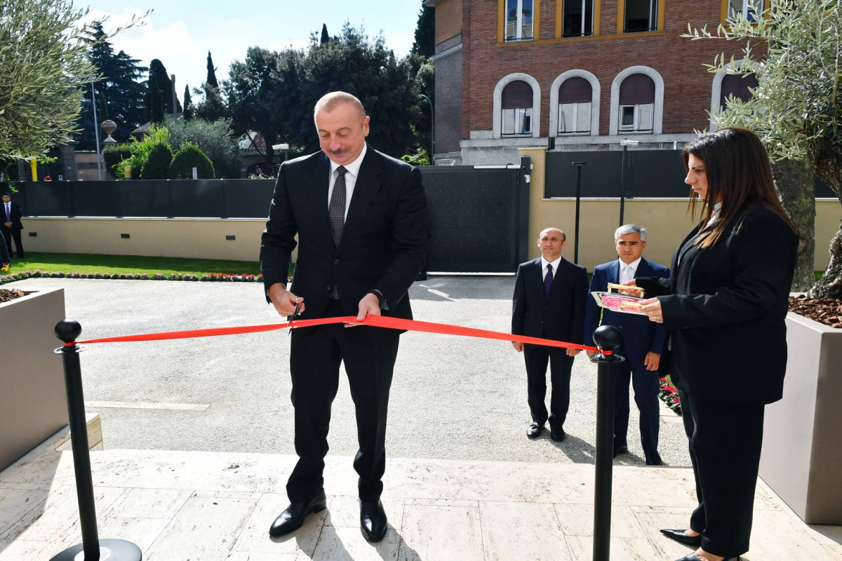 Prezident Azərbaycanın İtaliyadakı səfirliyinin yeni binasının açılışında iştirak edib - YENİLƏNİB 