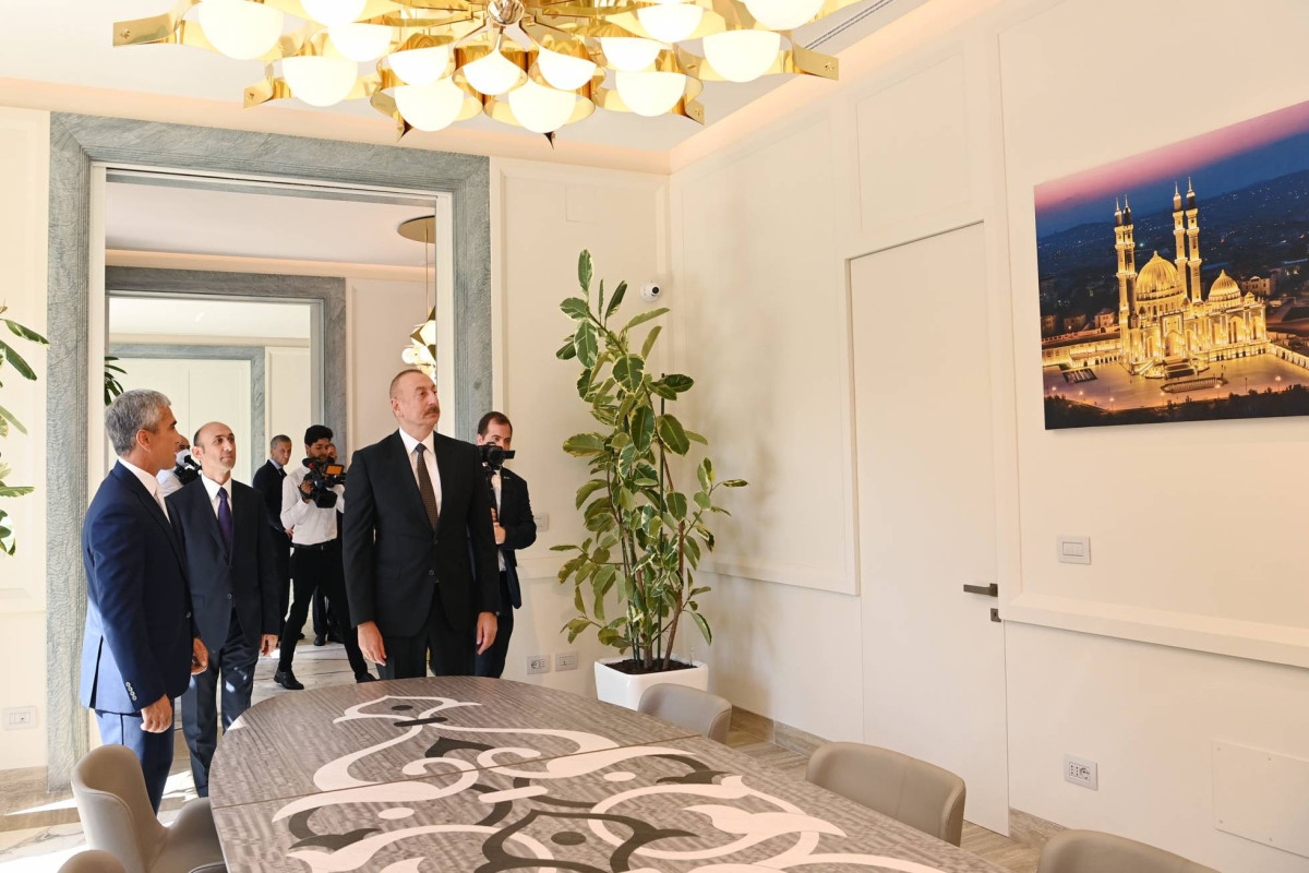 Prezident Azərbaycanın İtaliyadakı səfirliyinin yeni binasının açılışında iştirak edib