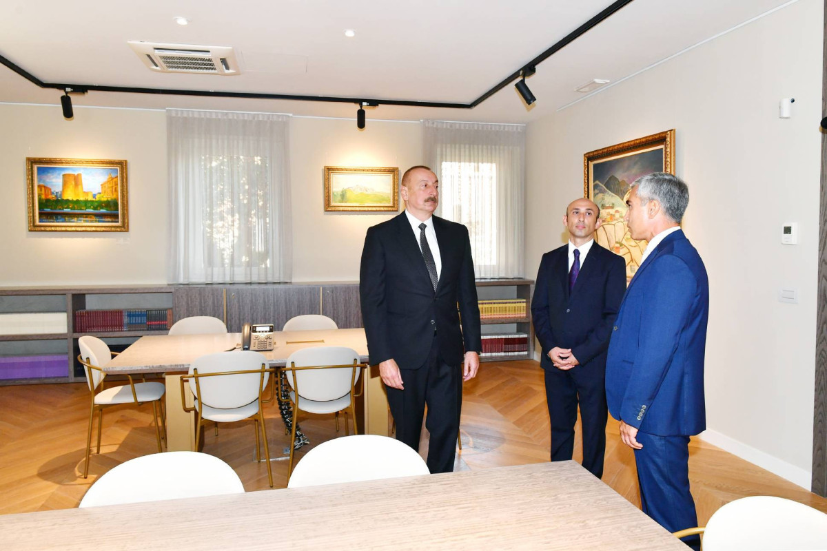 Президент принял участие в открытии нового здания посольства Азербайджана в Италии