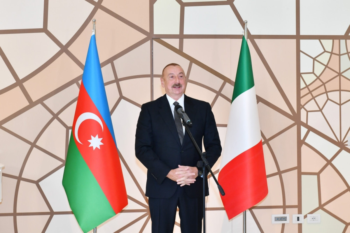Президент Ильхам Алиев принял участие в церемонии обмена документами, подписанными в связи с созданием Итальянско-Азербайджанского университета