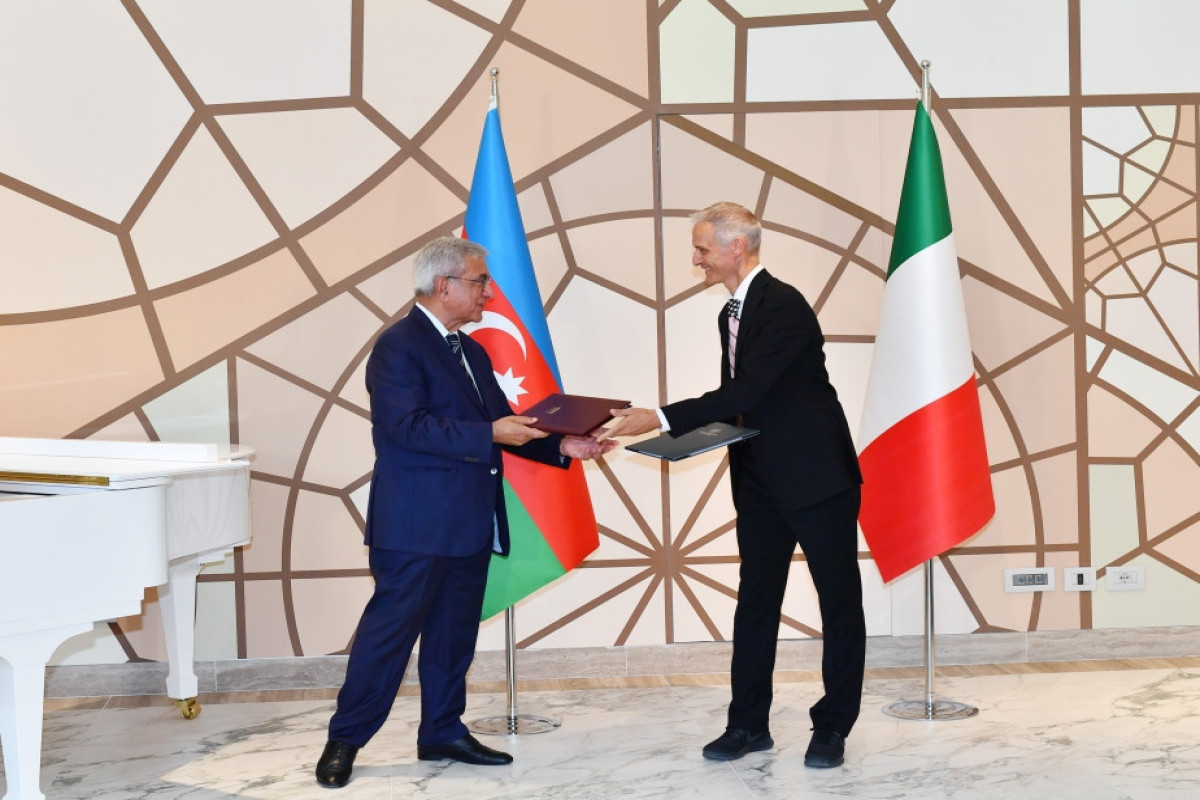Президент Ильхам Алиев принял участие в церемонии обмена документами, подписанными в связи с созданием Итальянско-Азербайджанского университета