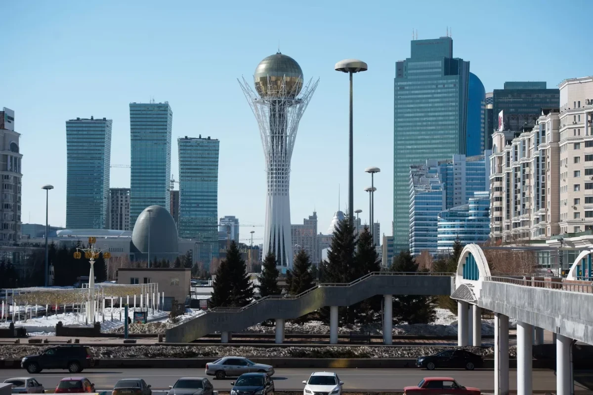 Qazaxıstanlı deputatlar paytaxtın yenidən Astana olmasını təklif edib
