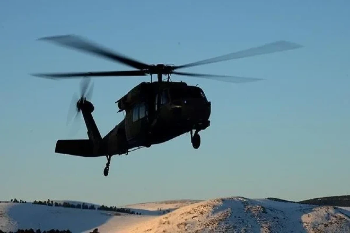 Türkiyədə helikopter sərt eniş edib, bir nəfər itkin düşüb
