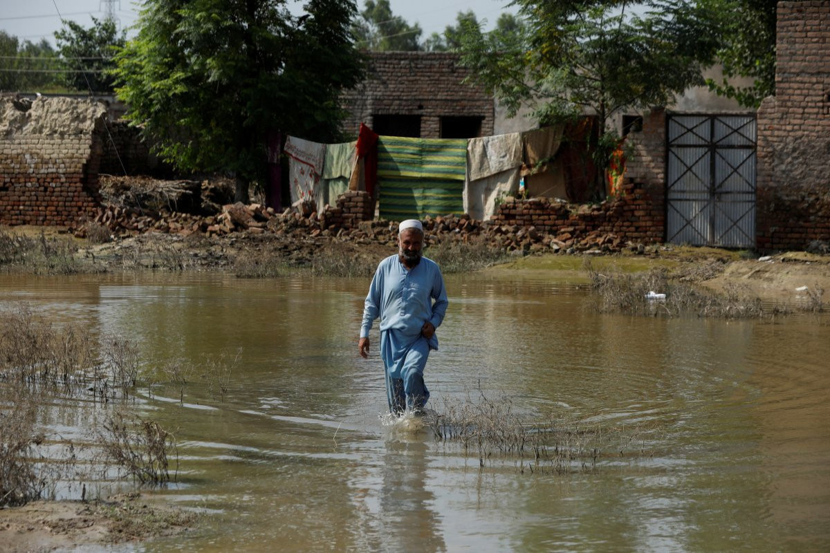 Число жертв наводнений в Пакистане достигло 1314 человек