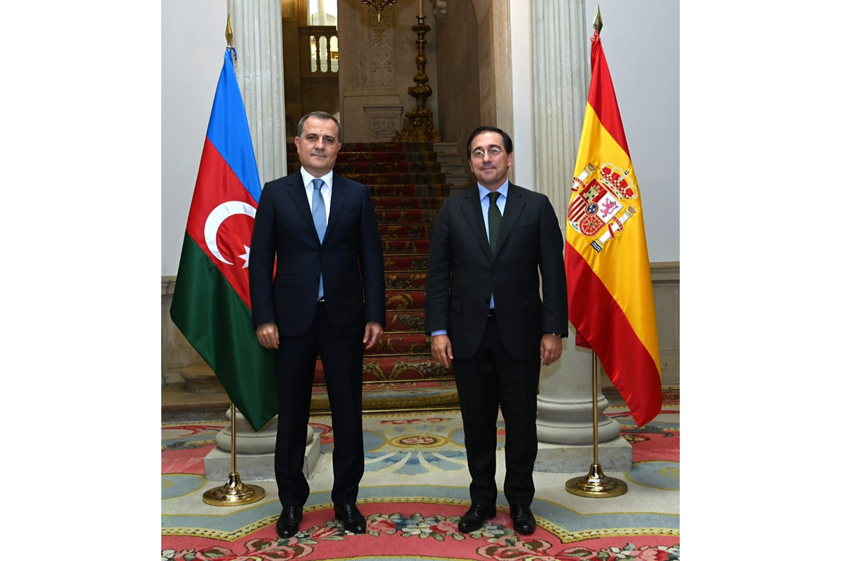 Azerbaijani, Spanish FMs met in Madrid