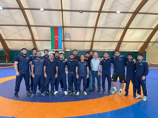 The freestyle wrestling team of the Azerbaijan national team for the WC ...
