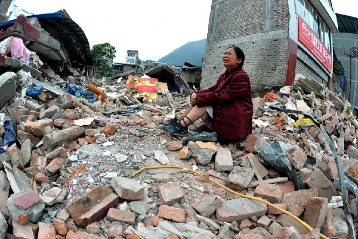 Число жертв крупного землетрясения в Китае возросло до 82 человек