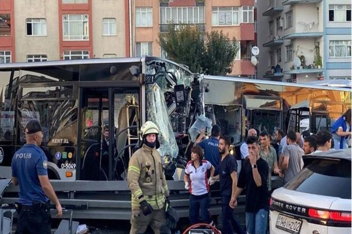 İstanbulda 4 metrobus toqquşub, yüzə yaxın yaralı var - YENİLƏNİB 