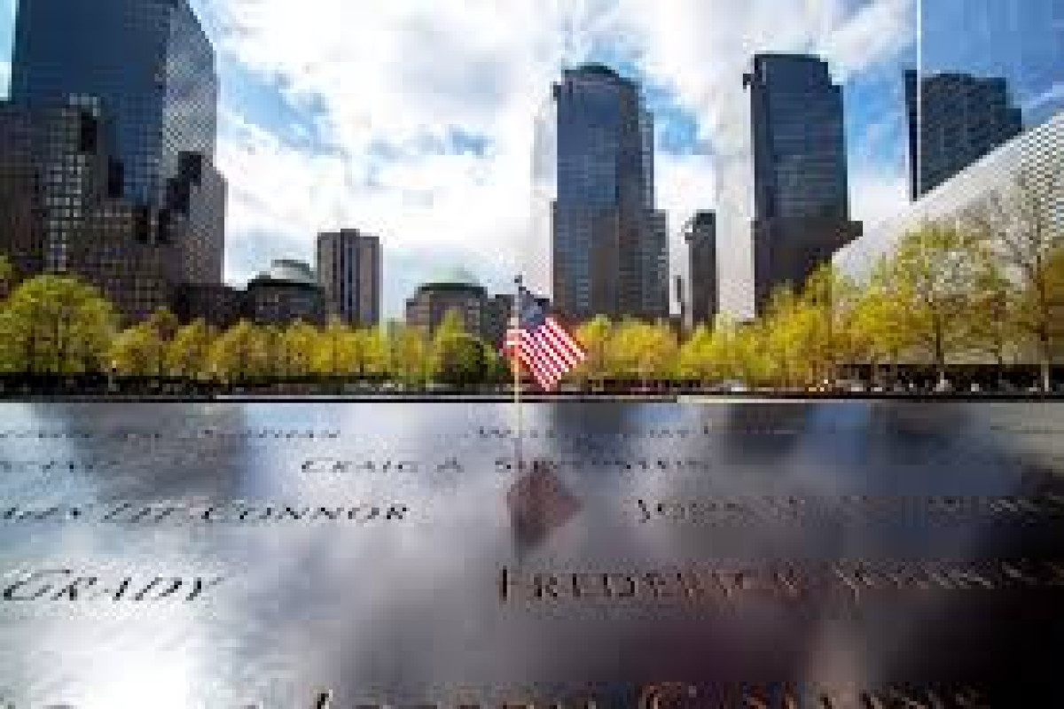США вспоминают жертв терактов 11 сентября -ФОТО 