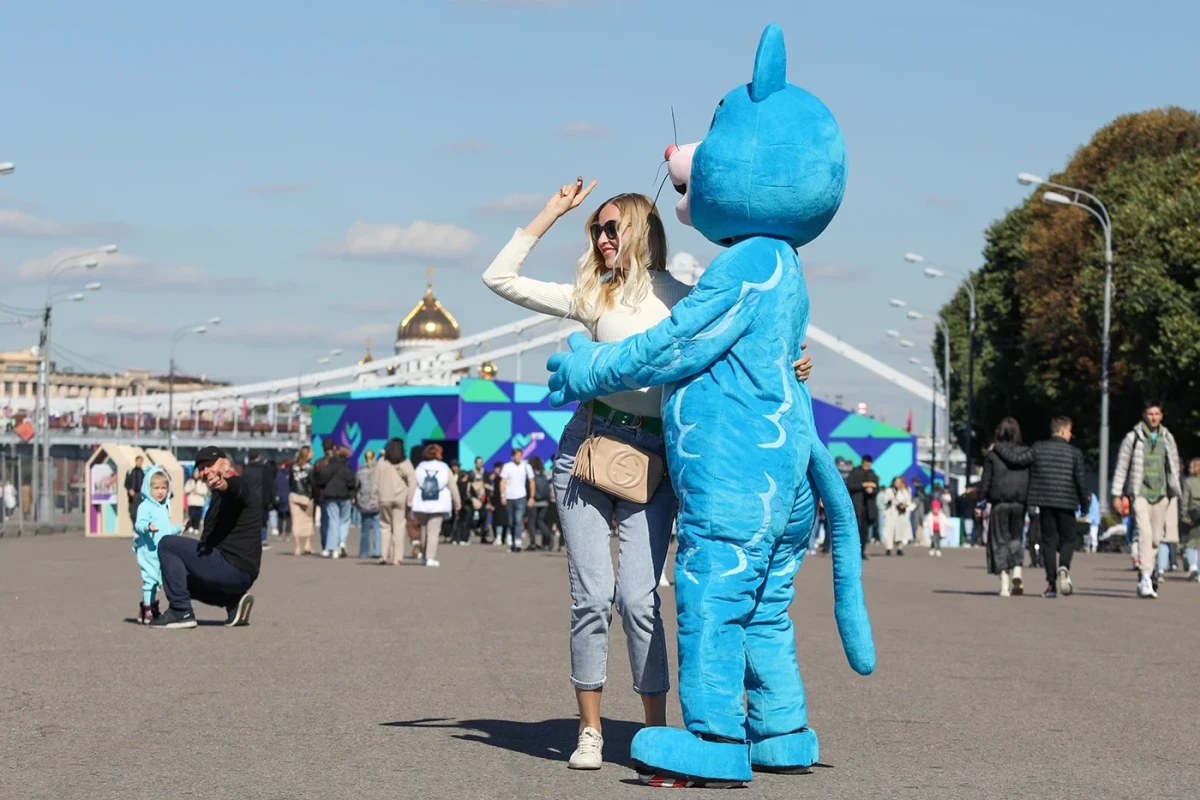 В Москве празднуют 875-летие города-ФОТО 