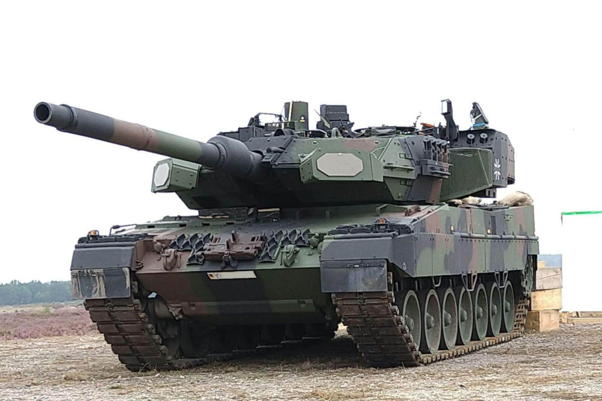 В Эстонию впервые переброшены танки  Leopard 2A7