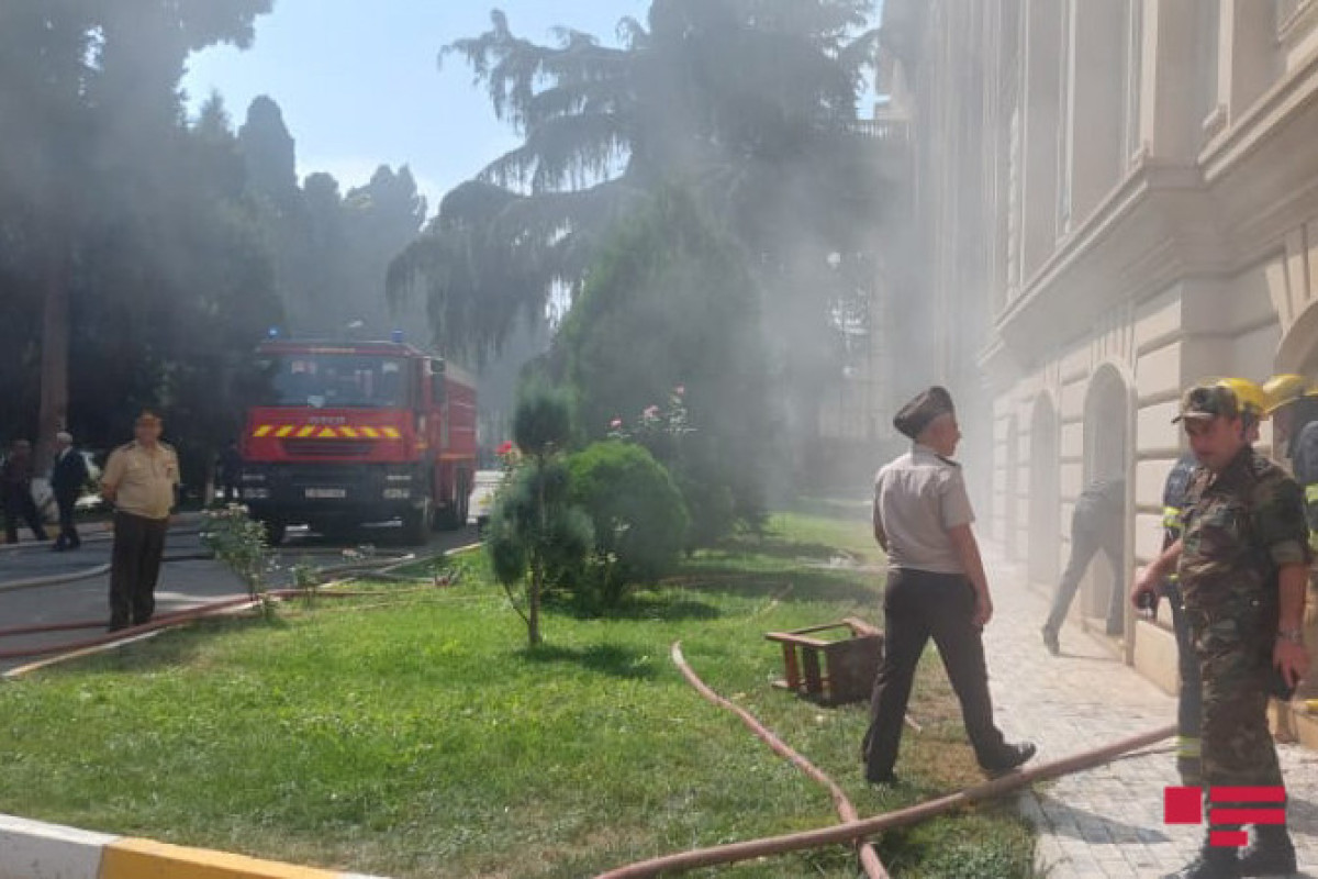 Пожар в библиотеке Азербайджанского государственного аграрного университета потушен-ФОТО -ОБНОВЛЕНО-1 
